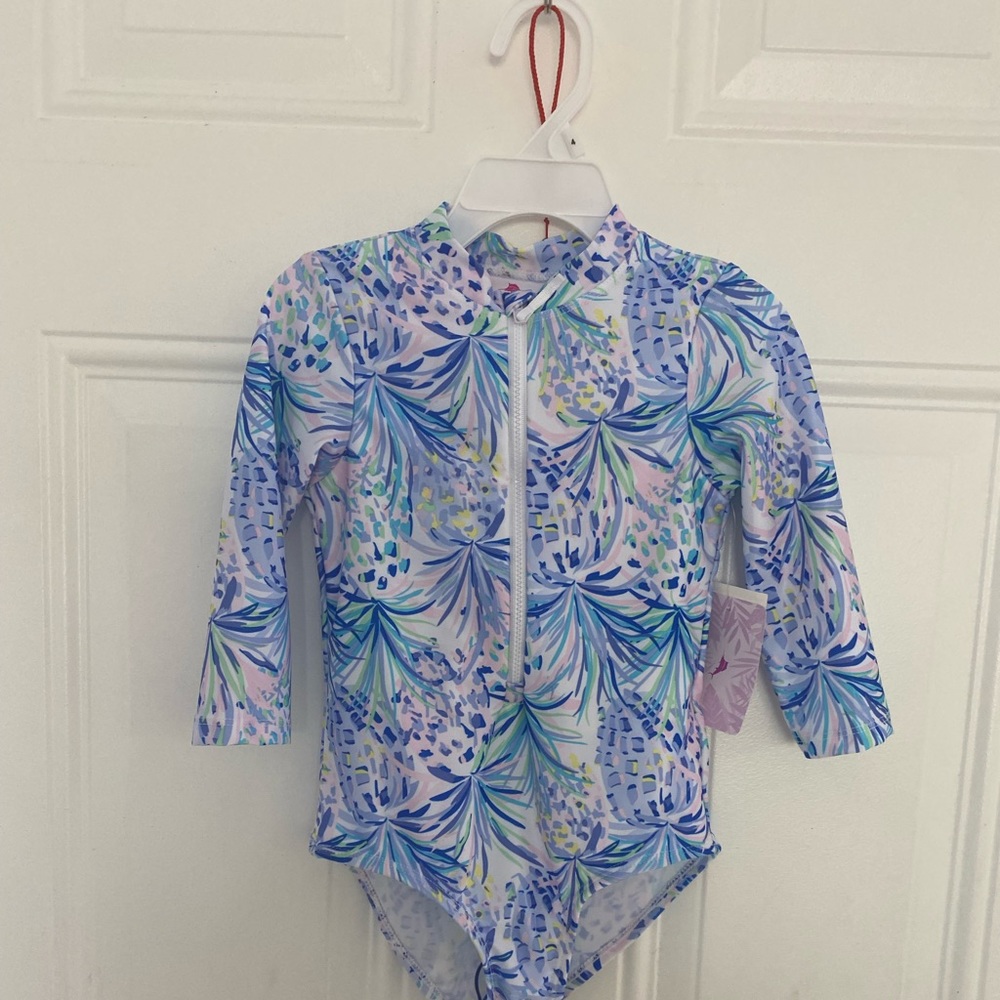 Tommy Bahama rush guard size 7/8 medium